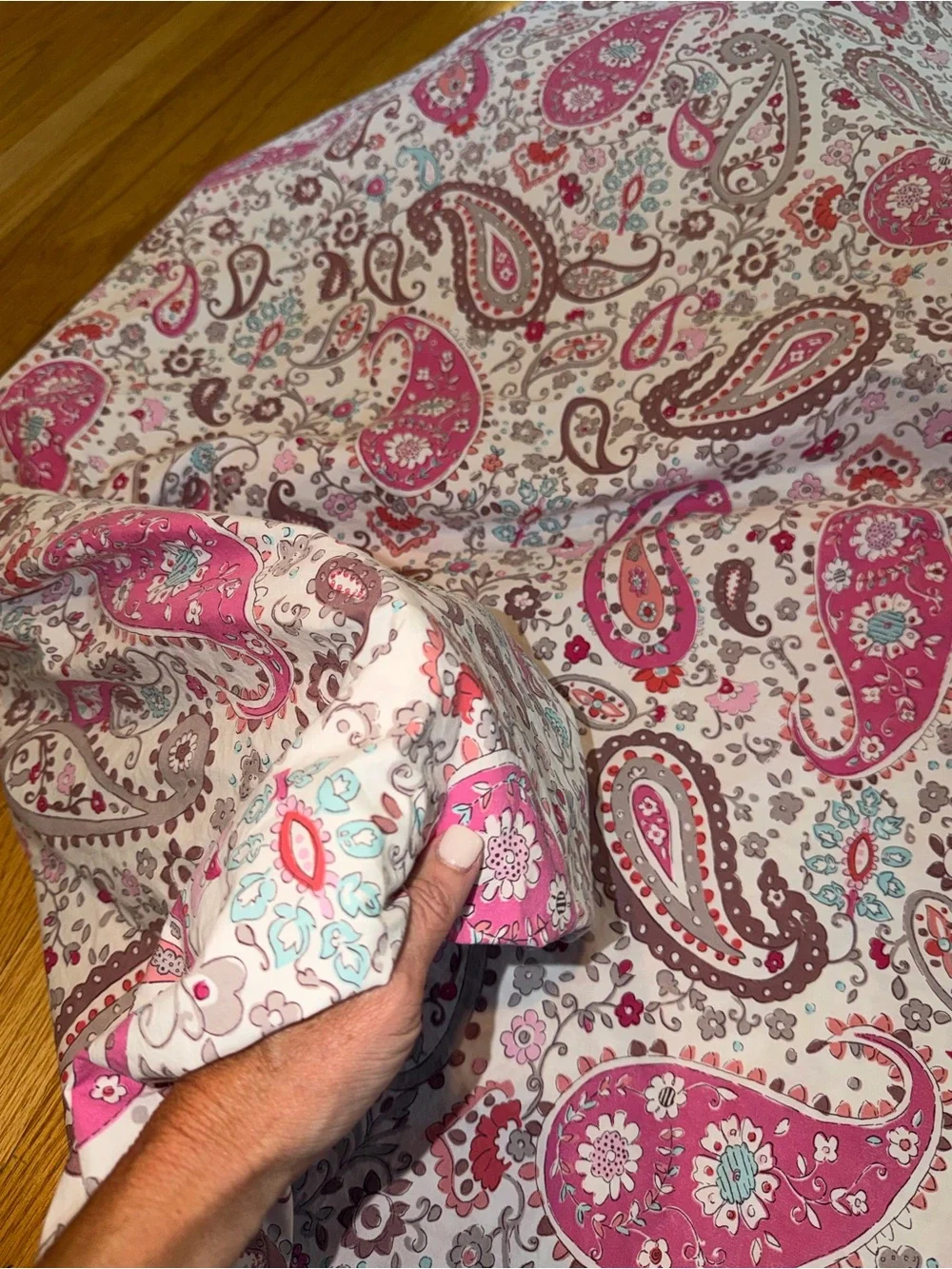 Pottery Barn Kids Brooklyn Paisley Floral Duvet Cover. Full Size Duvet
